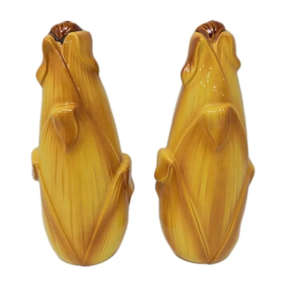 Cute Anthropomorphic Corn Guys‎ Salt And Pepper Shakers U260-25